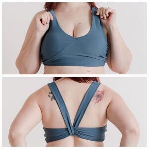 NWT Medium: Crossback Athletic Bikini Swimsuit Top / Sports Bralette in Jade